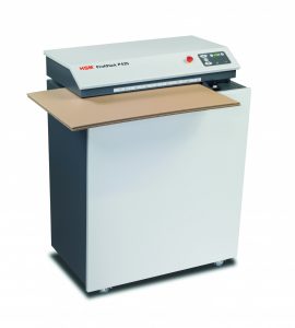 Trita cartone HSM ProfiPack P425 che trasforma scatole usate in materiale da imballaggio